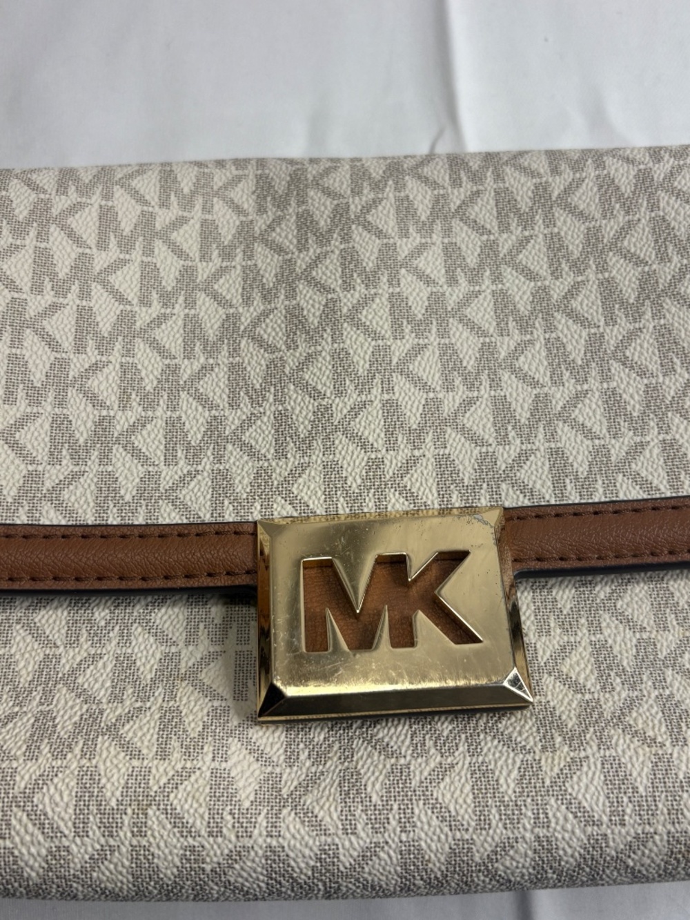 Michael Kors Sonia Medium logo Convertible Shoulder Bag MK NWT Beige NO STRAP - Picture 3 of 15